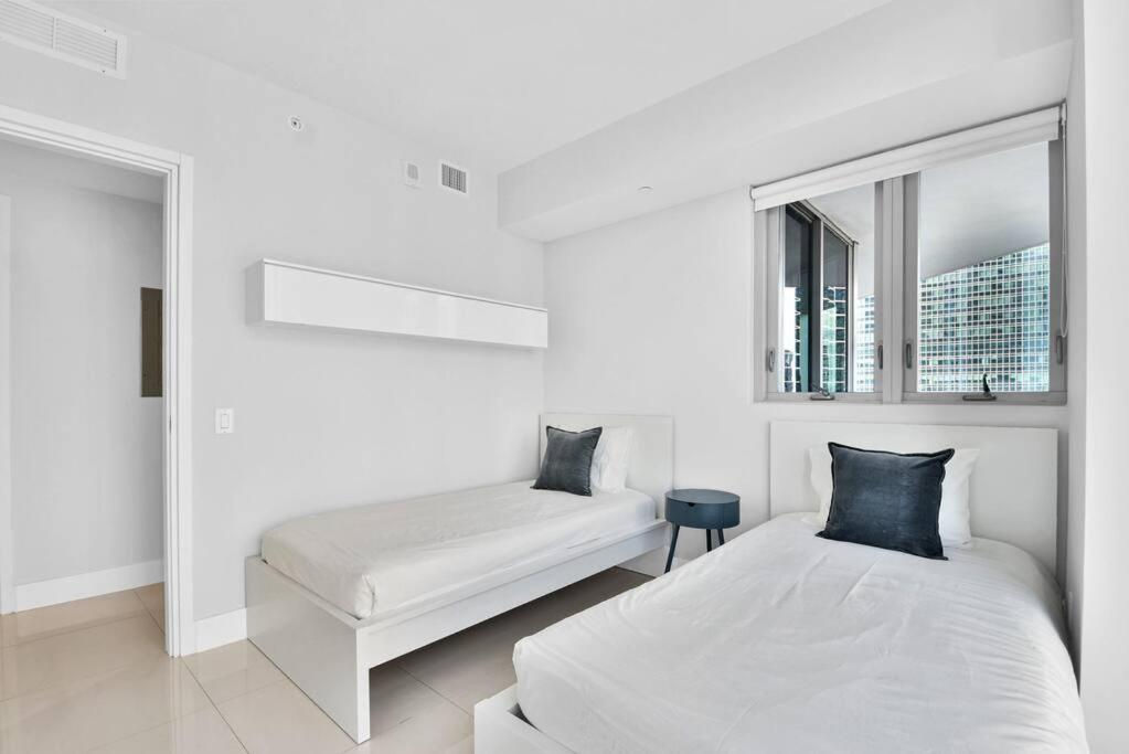 Lovely Upscale Condo Gorgeous View 2Bd 2Bath In Brickell Miami Esterno foto