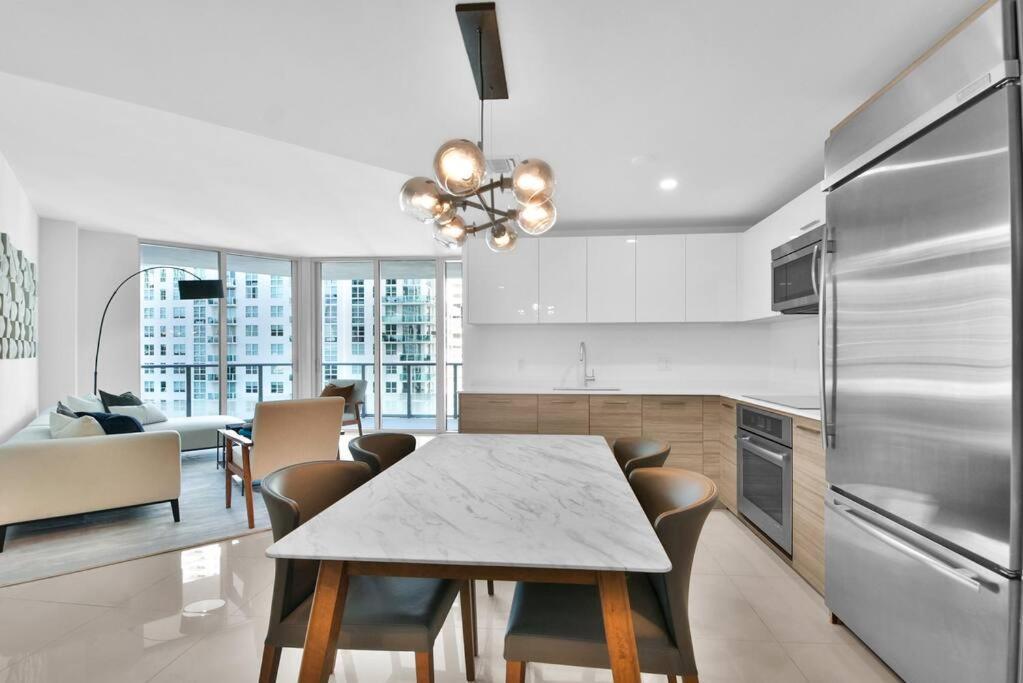 Lovely Upscale Condo Gorgeous View 2Bd 2Bath In Brickell Miami Esterno foto