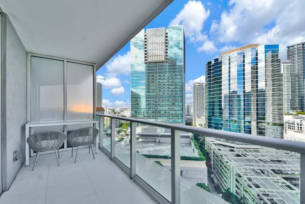 Lovely Upscale Condo Gorgeous View 2Bd 2Bath In Brickell Miami Esterno foto